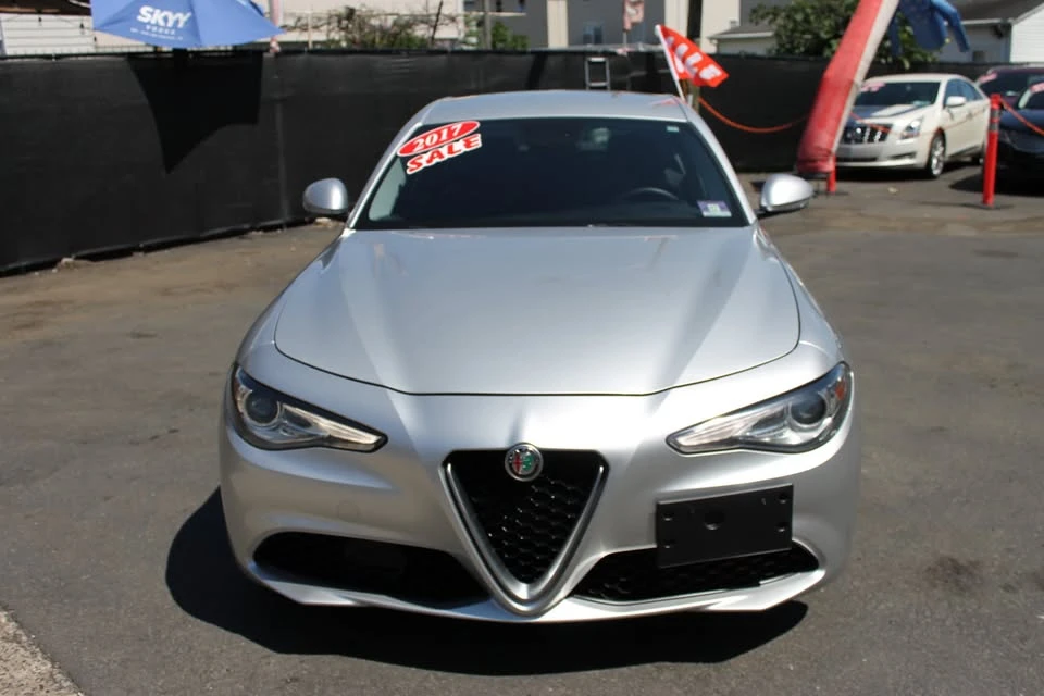 2017 Alfa Romeo Giulia - Image 3 of 17