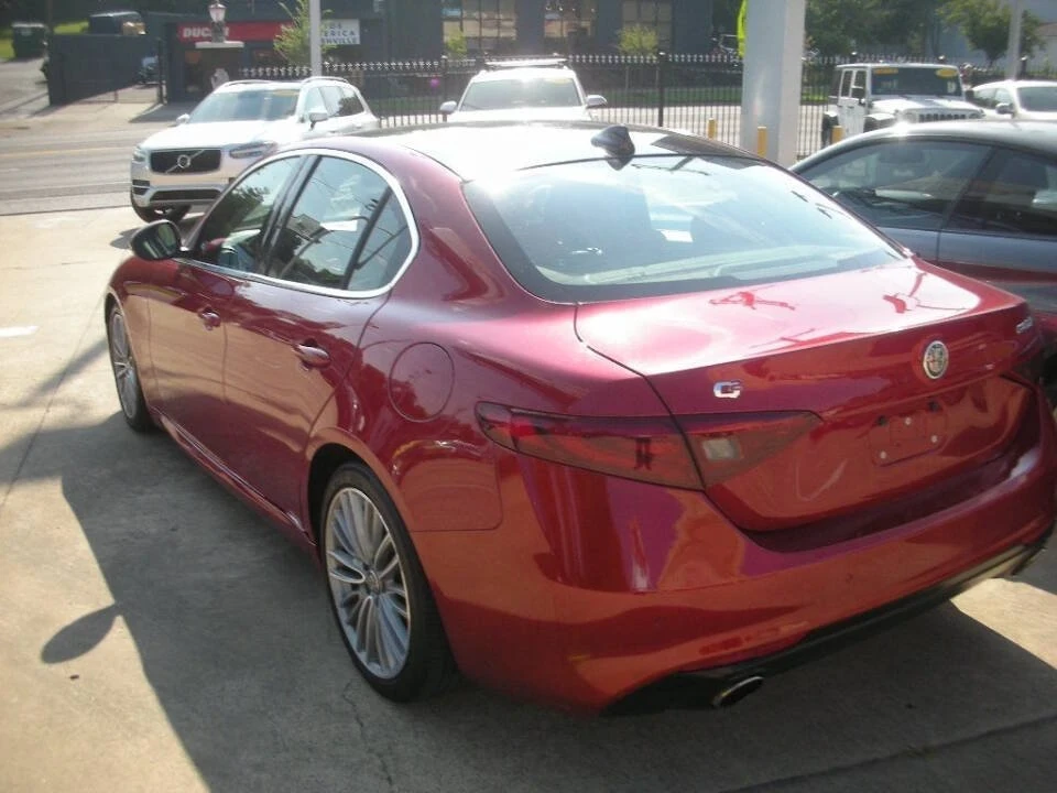 2017 Alfa Romeo Giulia - Image 4 of 7