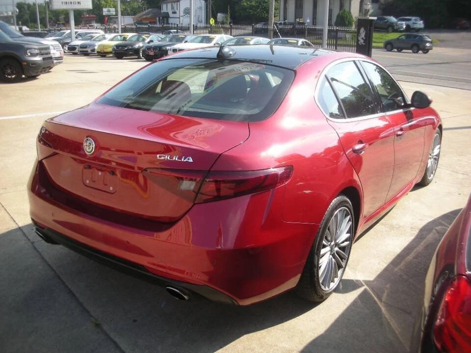 2017 Alfa Romeo Giulia - Image 3 of 7
