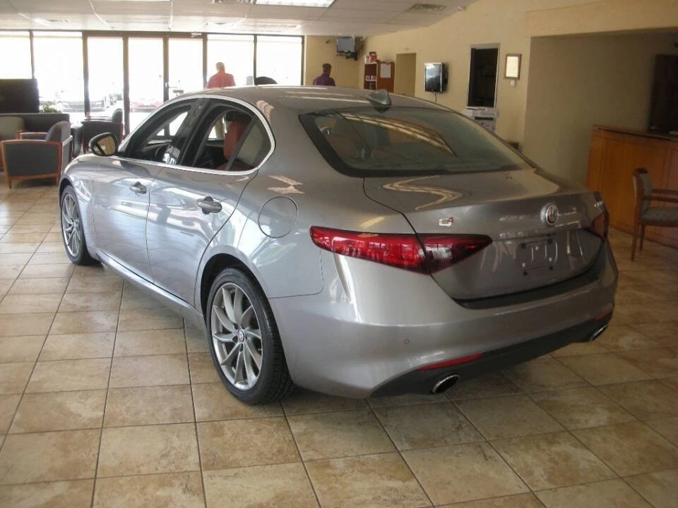 2017 Alfa Romeo Giulia - Image 3 of 6