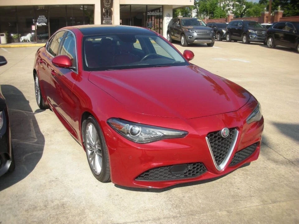 2017 Alfa Romeo Giulia - Image 2 of 7
