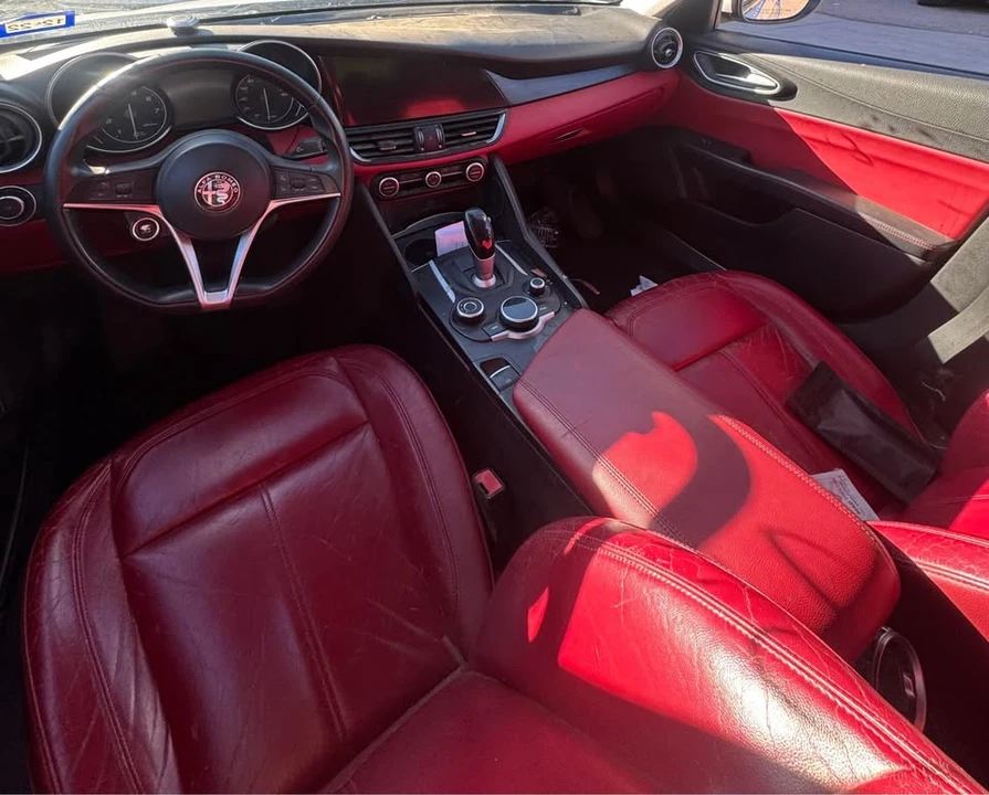 2017 Alfa Romeo Giulia - Image 4 of 4