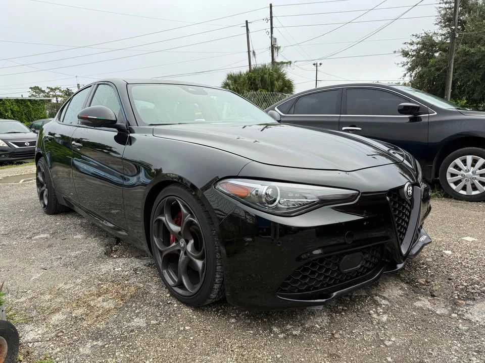 2017 Alfa Romeo Giulia - Image 2 of 8