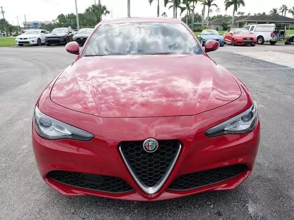 2017 Alfa Romeo Giulia - Image 6 of 16
