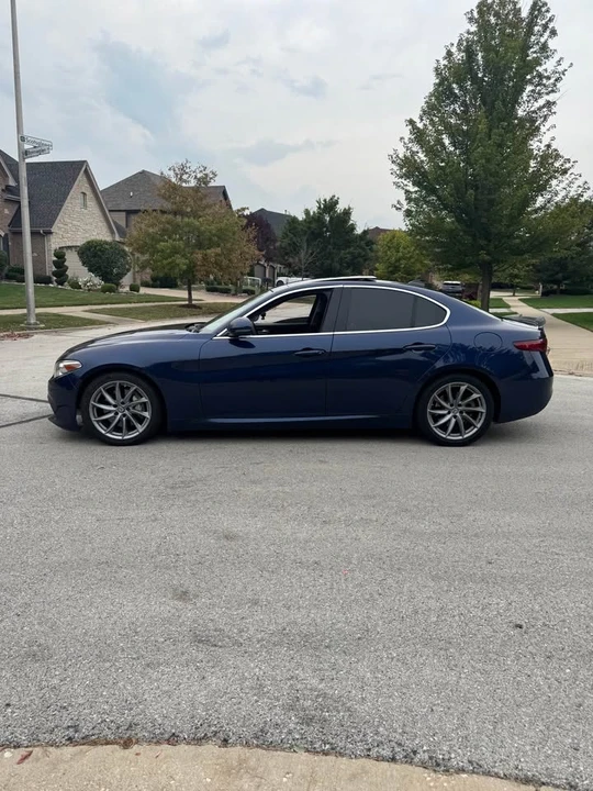 2017 Alfa Romeo Giulia - Image 2 of 10