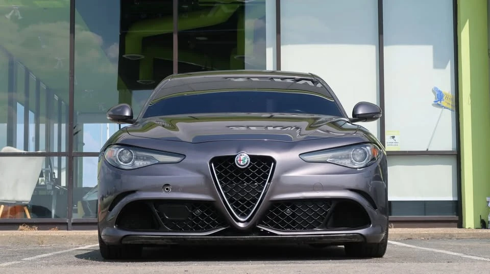 2017 Alfa Romeo Giulia - Image 4 of 18