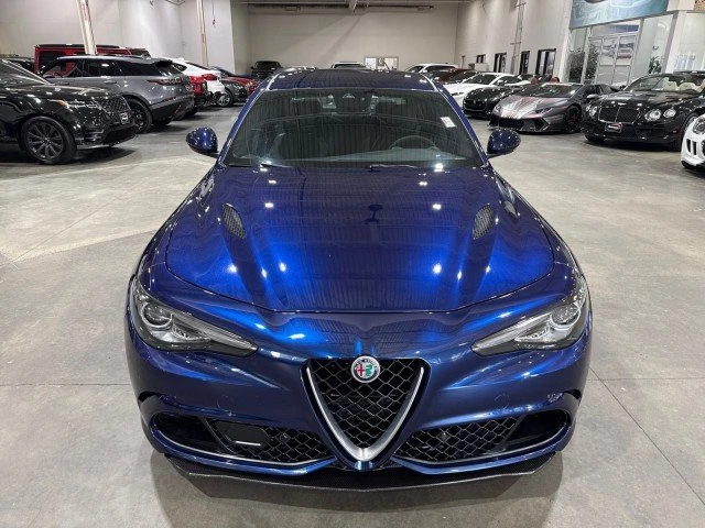 2017 Alfa Romeo Giulia - Image 2 of 20