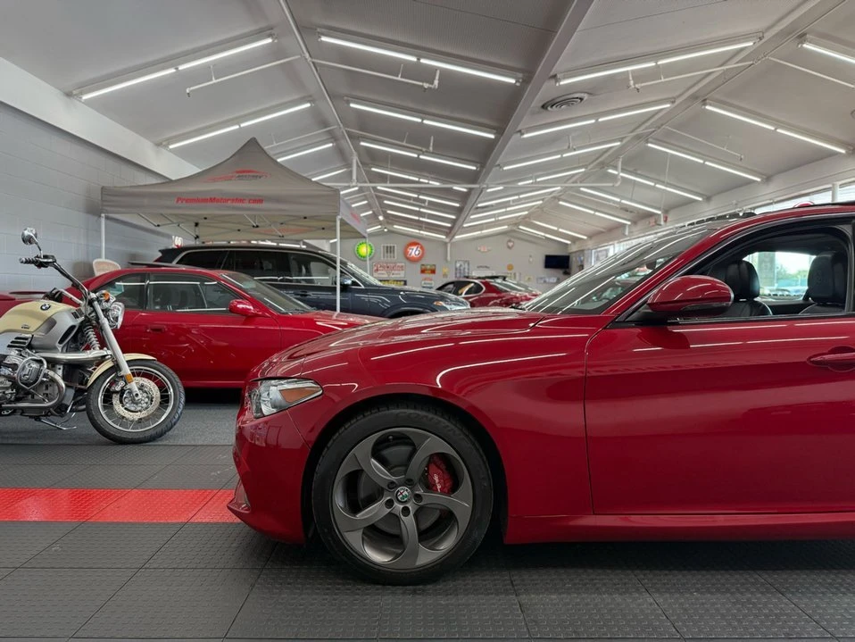2017 Alfa Romeo Giulia - Image 19 of 19