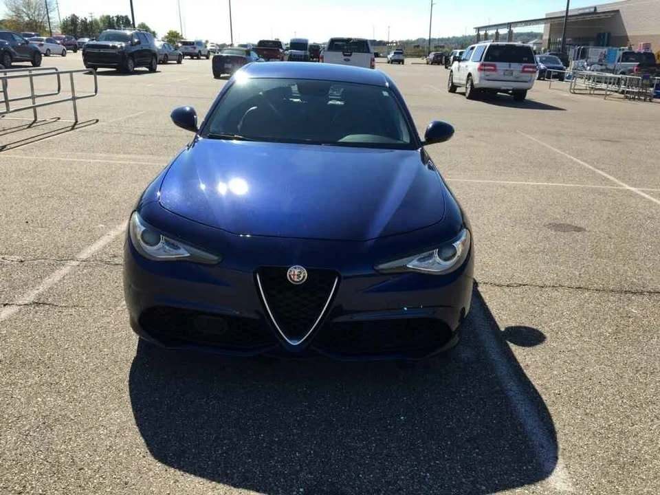 2017 Alfa Romeo Giulia - Image 3 of 10