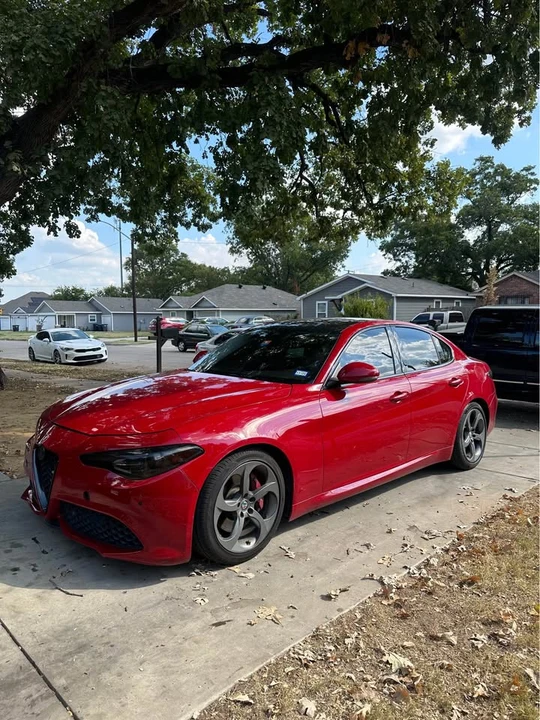 2017 Alfa Romeo Giulia - Image 2 of 8