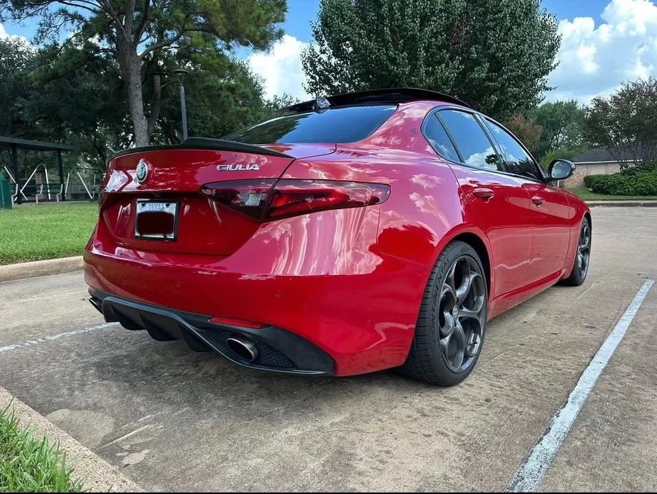 2017 Alfa Romeo Giulia - Image 3 of 8