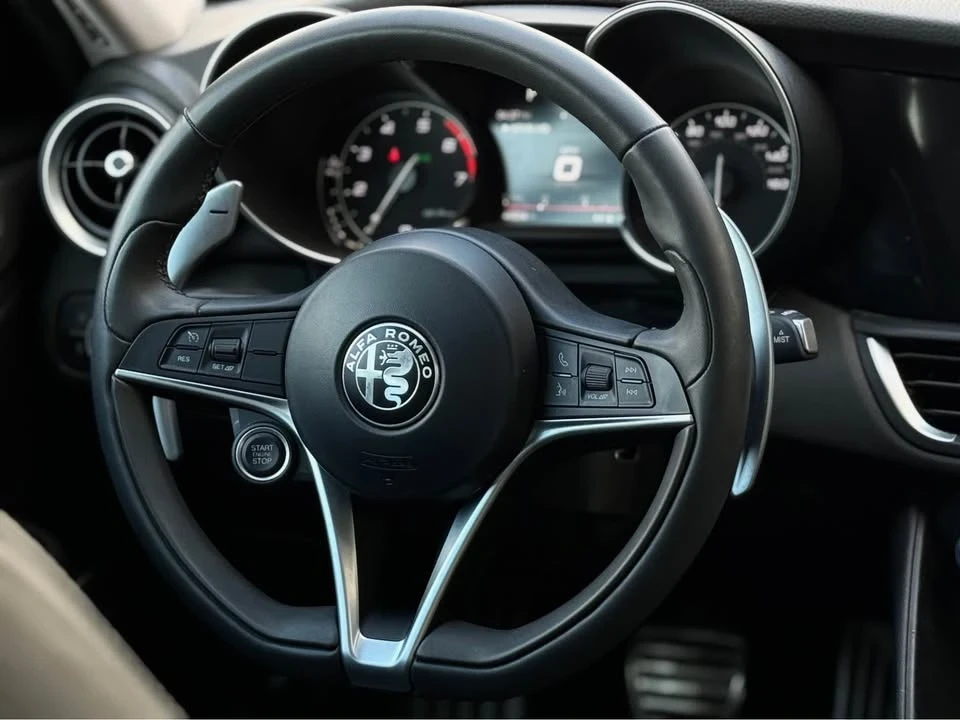 2017 Alfa Romeo Giulia - Image 2 of 13