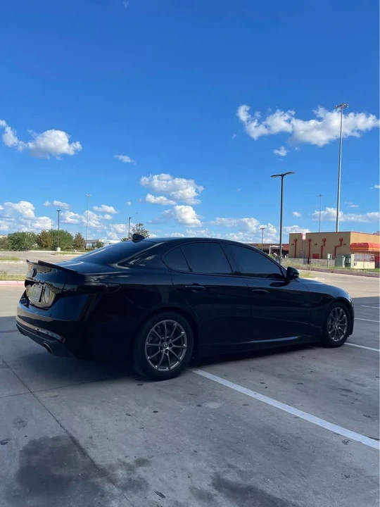 2017 Alfa Romeo Giulia - Image 2 of 4