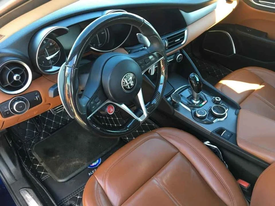 2017 Alfa Romeo Giulia - Image 10 of 10
