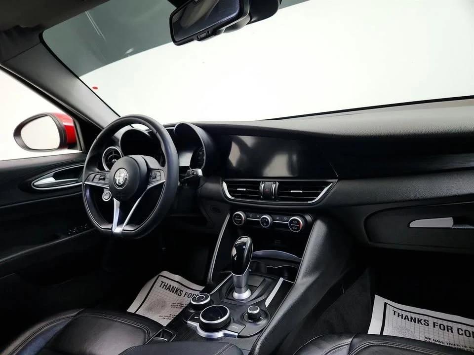 2017 Alfa Romeo Giulia - Image 16 of 20