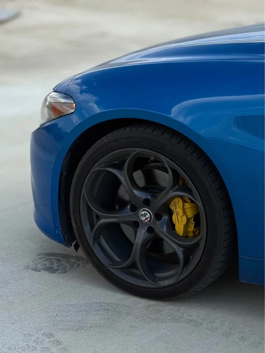 2017 Alfa Romeo Giulia - Image 4 of 13