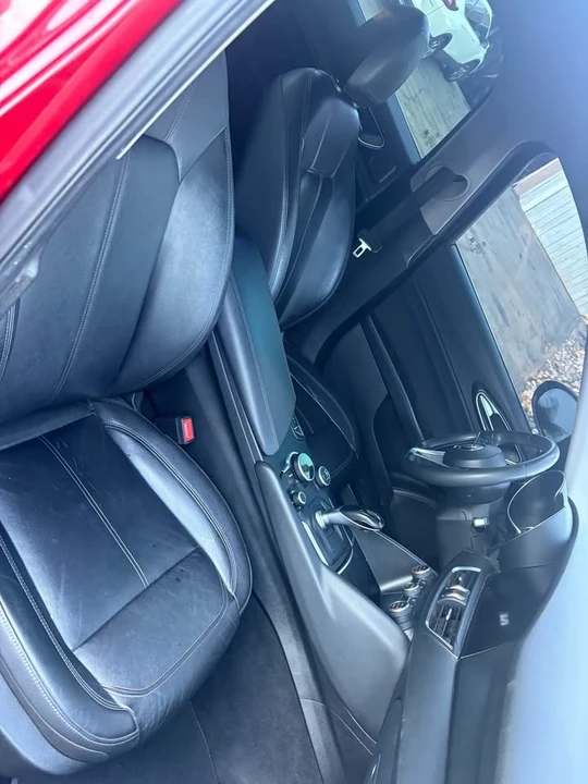 2017 Alfa Romeo Giulia - Image 5 of 8