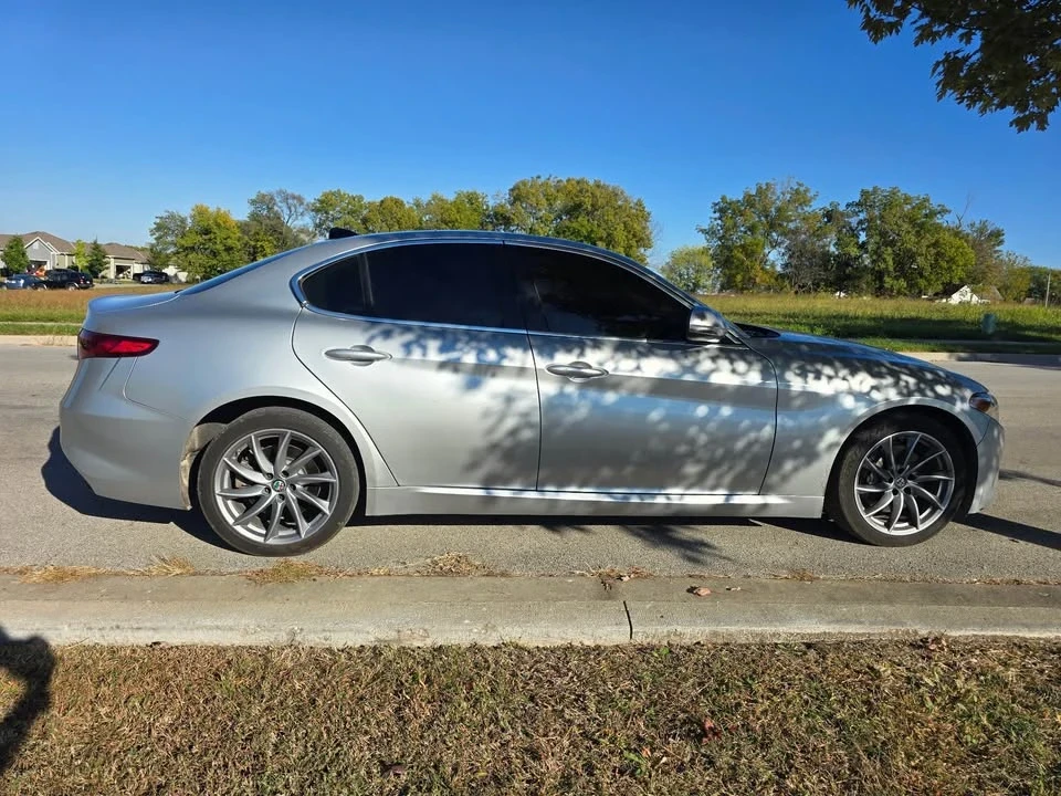 2017 Alfa Romeo Giulia - Image 3 of 15