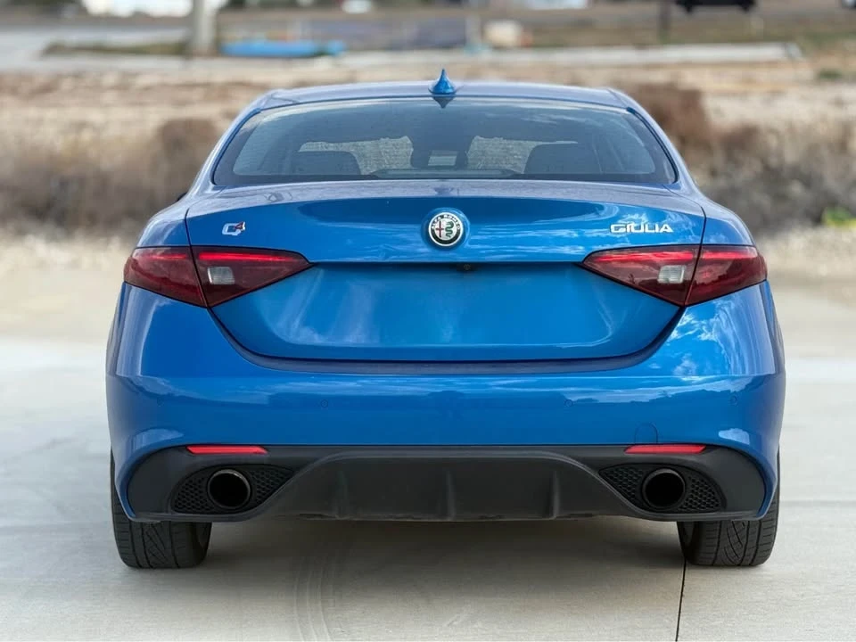 2017 Alfa Romeo Giulia - Image 12 of 13