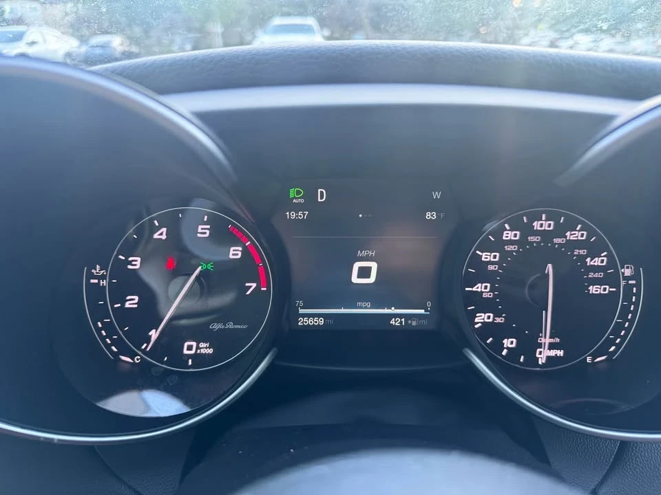 2017 Alfa Romeo Giulia - Image 11 of 16