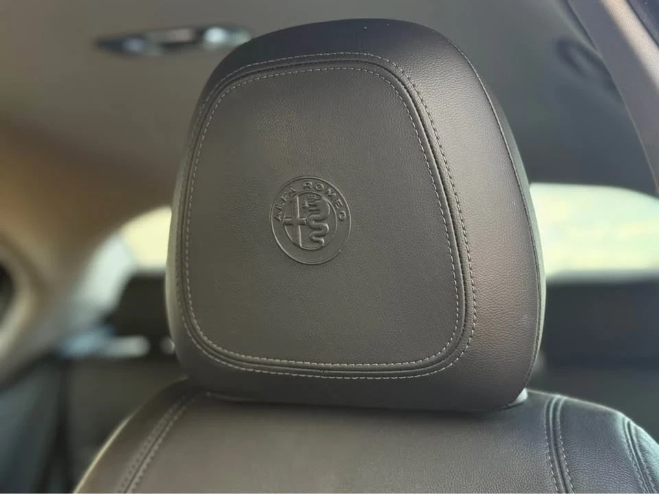 2017 Alfa Romeo Giulia - Image 10 of 13