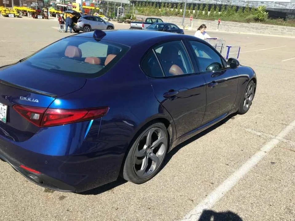 2017 Alfa Romeo Giulia - Image 6 of 10