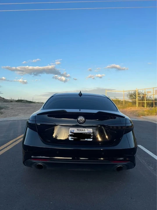 2017 Alfa Romeo Giulia - Image 4 of 6