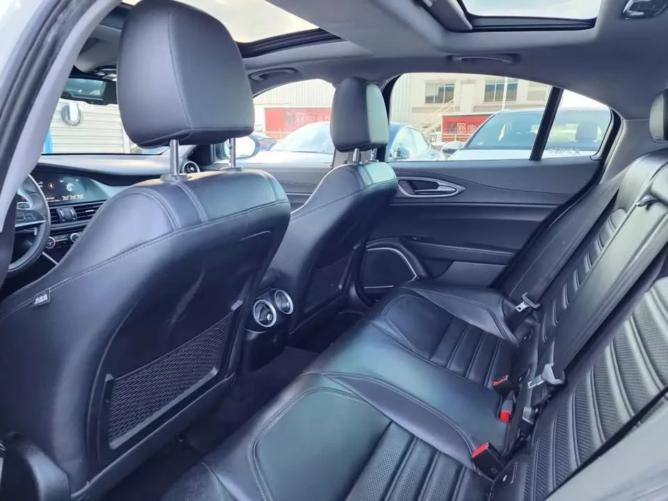 2017 Alfa Romeo Giulia - Image 12 of 12