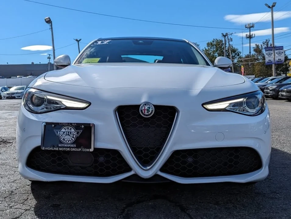2017 Alfa Romeo Giulia - Image 3 of 19