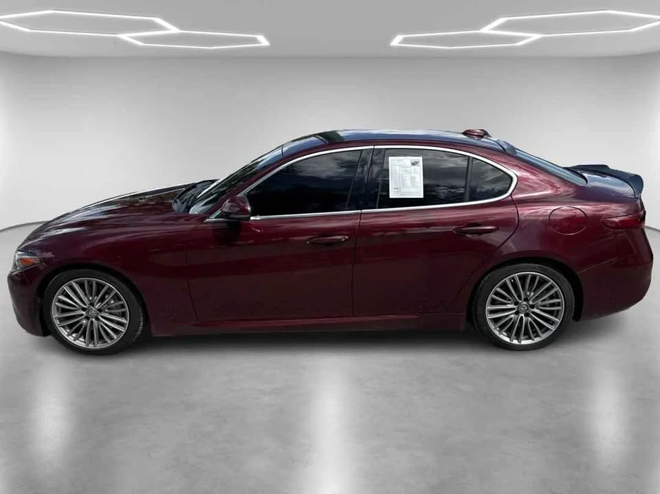 2017 Alfa Romeo Giulia - Image 8 of 12
