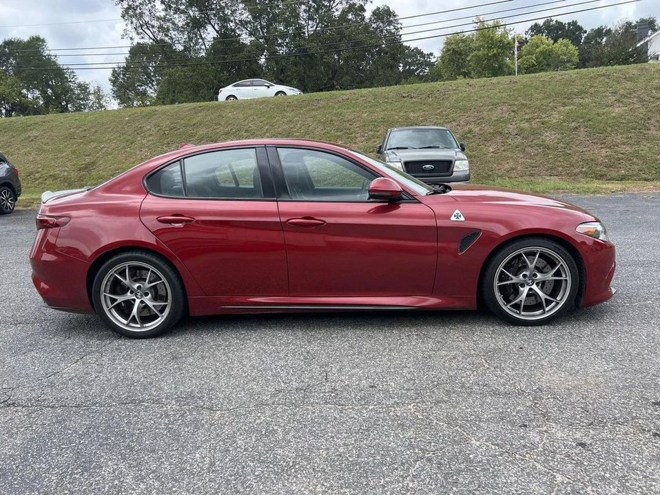 2017 Alfa Romeo Giulia Quadrifoglio - Image 6 of 13