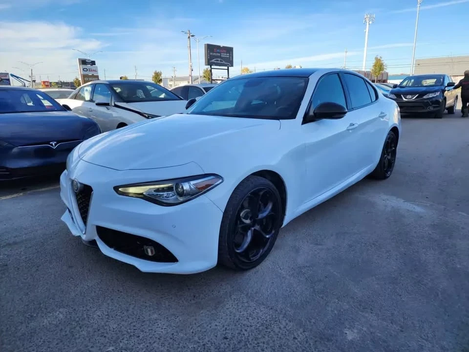 2017 Alfa Romeo Giulia - Image 3 of 12
