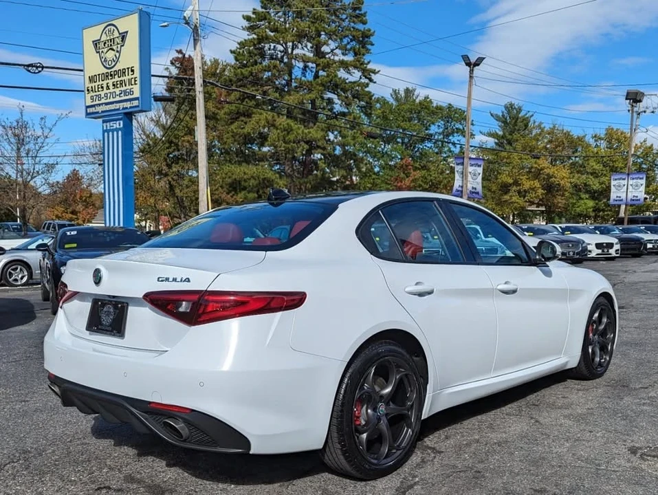2017 Alfa Romeo Giulia - Image 6 of 19