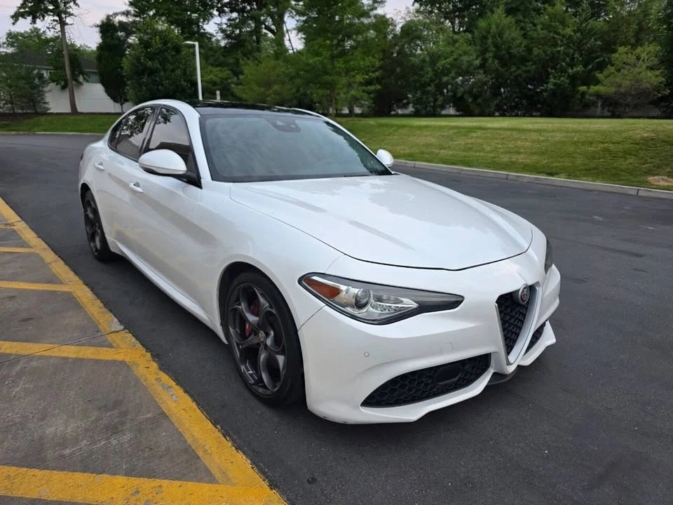 2017 Alfa Romeo Giulia - Image 3 of 15