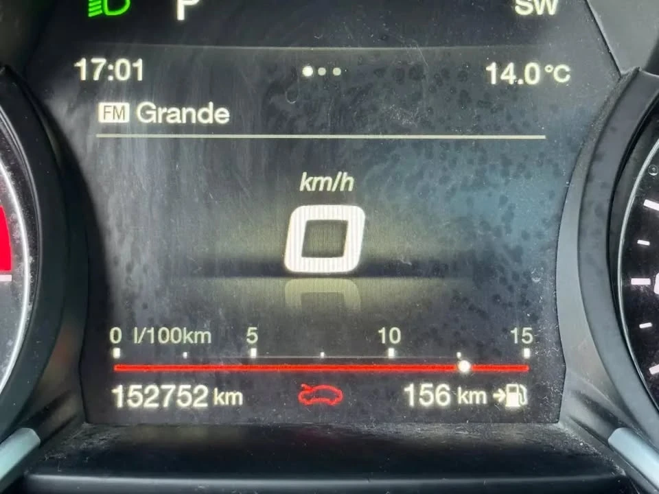 2017 Alfa Romeo Giulia - Image 10 of 20