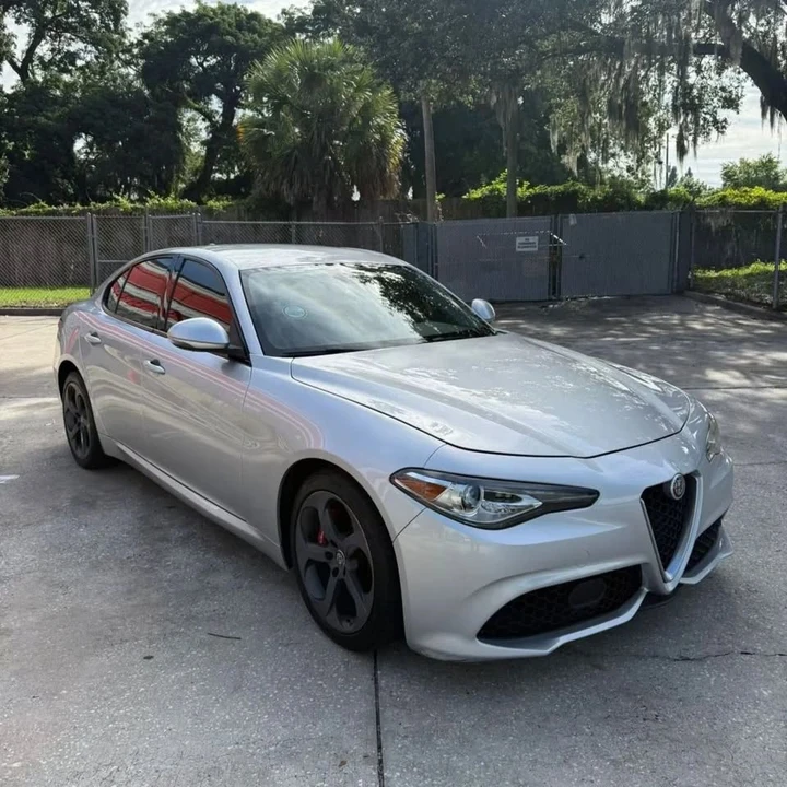 2017 Alfa Romeo Giulia - Image 3 of 13