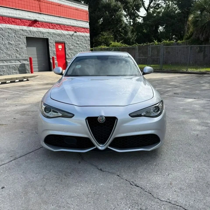 2017 Alfa Romeo Giulia - Image 2 of 13
