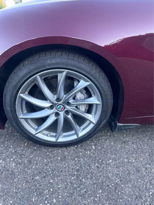 2017 Alfa Romeo Giulia - Image 12 of 16
