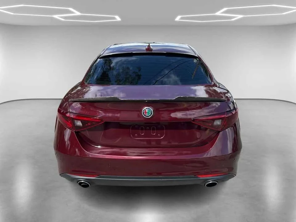 2017 Alfa Romeo Giulia - Image 6 of 12