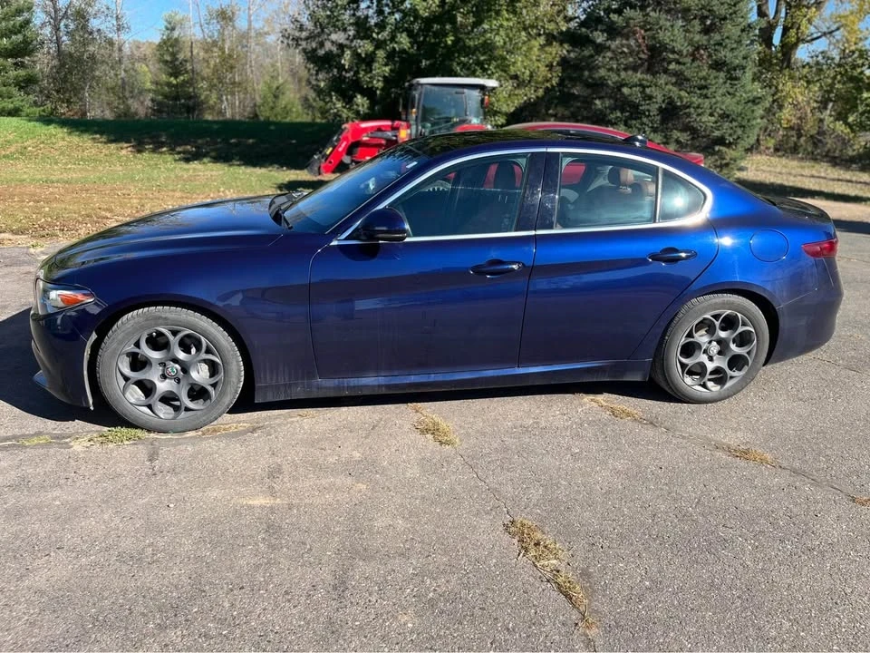 2017 Alfa Romeo Giulia - Image 2 of 15