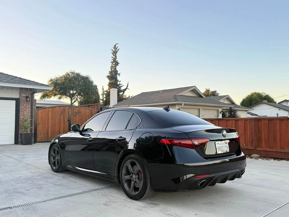 2017 Alfa Romeo Giulia - Image 3 of 8