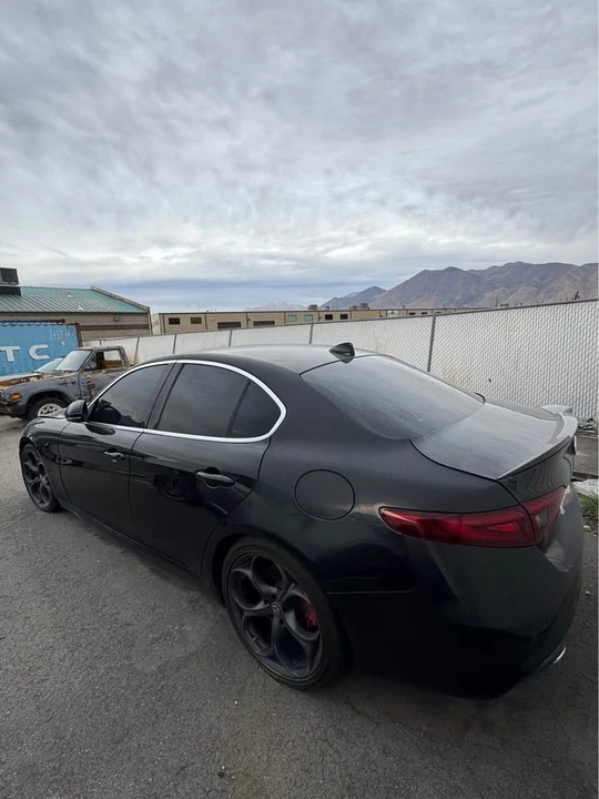 2017 Alfa Romeo Giulia - Image 3 of 11