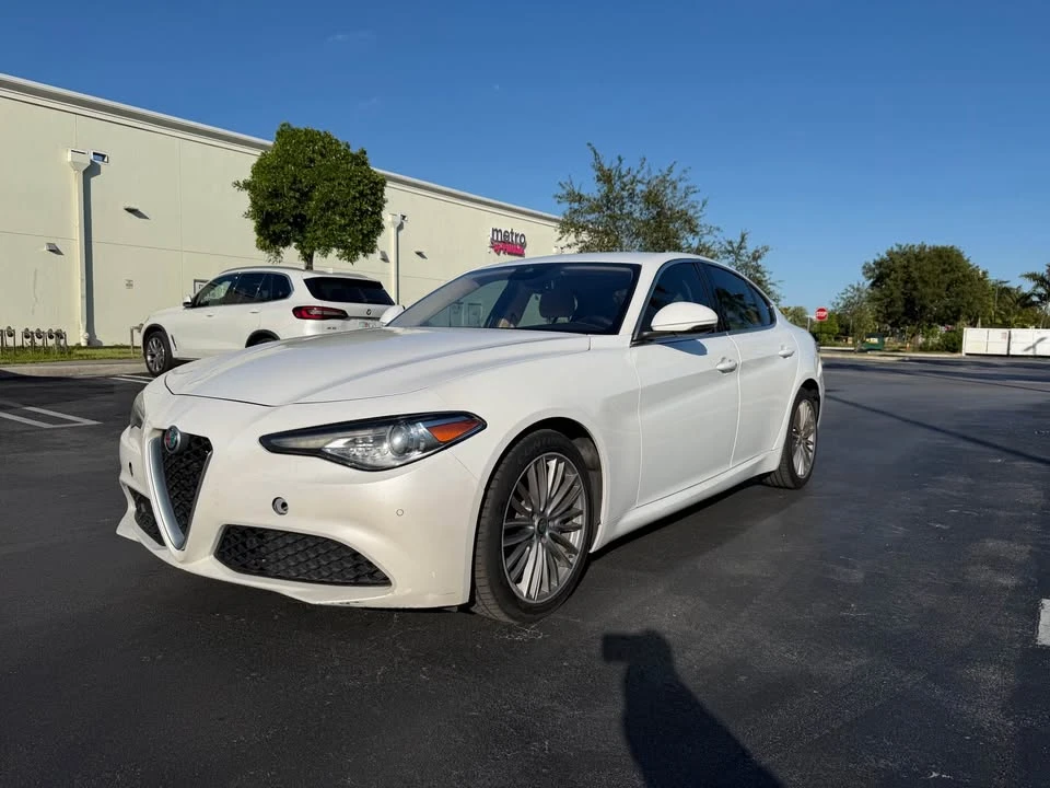 2017 Alfa Romeo Giulia - Image 2 of 15