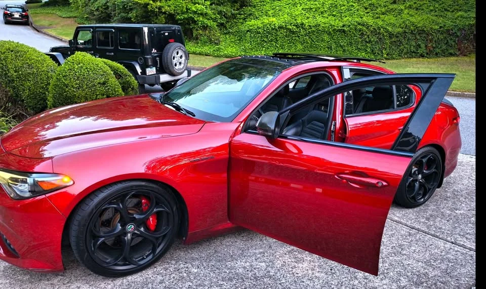 2017 Alfa Romeo Giulia - Image 2 of 20