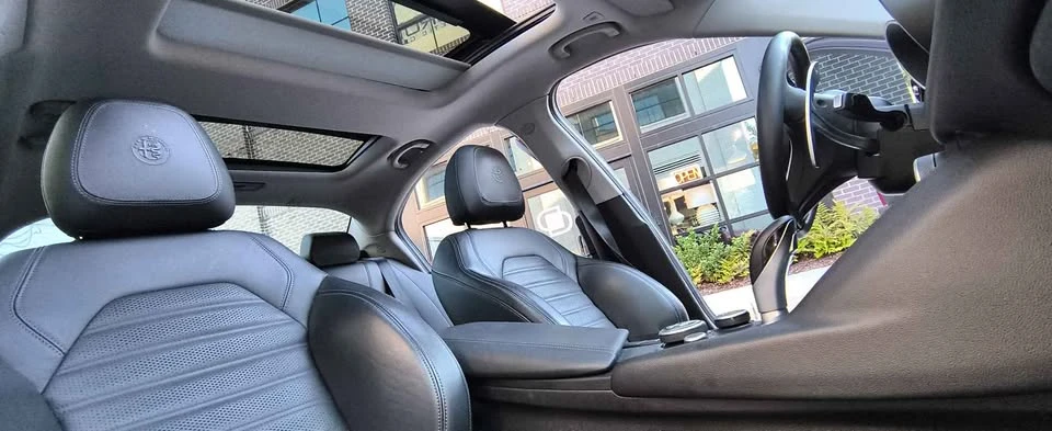 2017 Alfa Romeo Giulia - Image 16 of 20