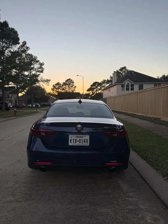 2017 Alfa Romeo Giulia - Image 2 of 5