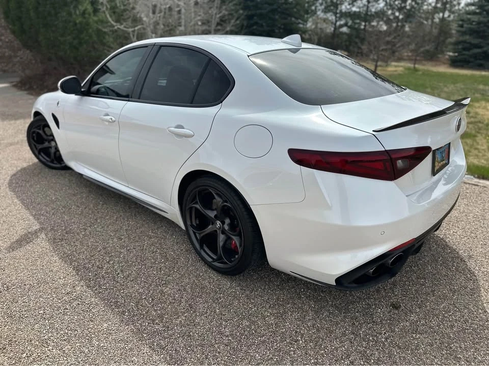 2017 Alfa Romeo Giulia Quadrifoglio - Image 4 of 5
