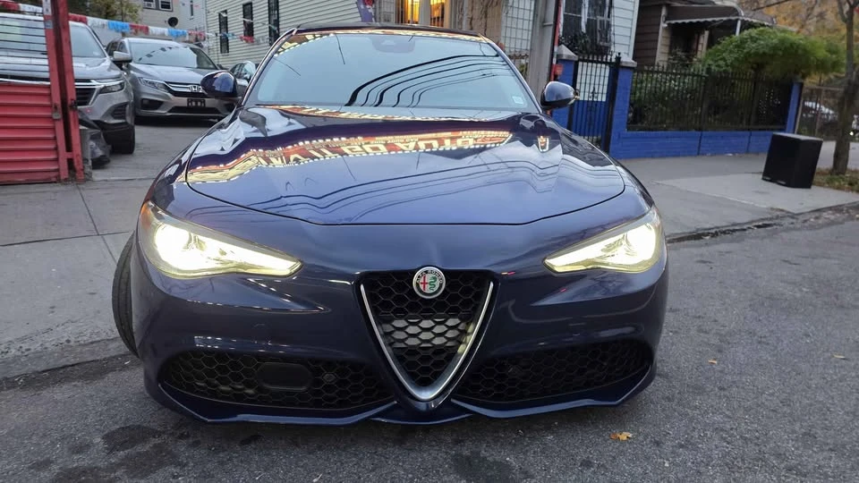 2017 Alfa Romeo Giulia - Image 3 of 11