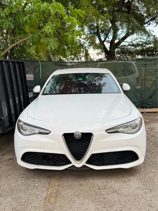 2017 Alfa Romeo Giulia - Image 2 of 11