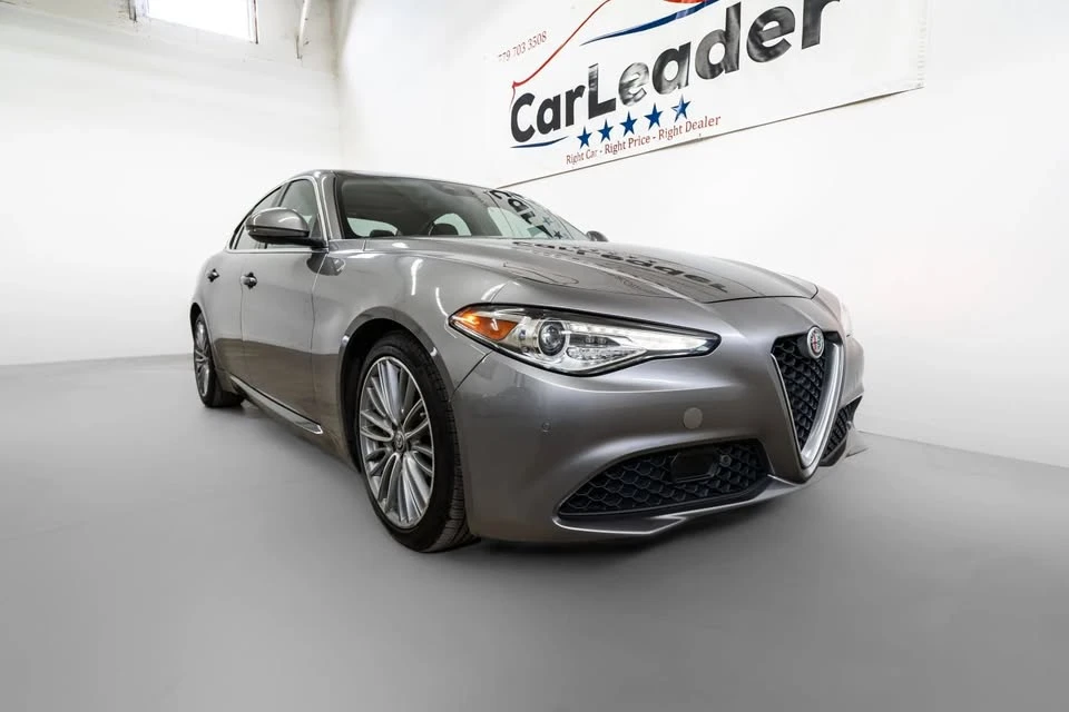 2017 Alfa Romeo Giulia - Image 4 of 19